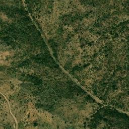 Satellite imagery of Hosséré Dankoua, CM