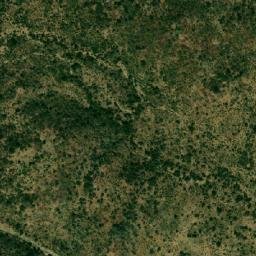 Satellite imagery of Hosséré Dankoua, CM