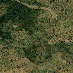Satellite imagery of Hosséré Dankoua, CM
