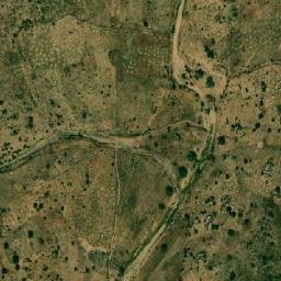 Satellite imagery of Hosséré Dankoua, CM