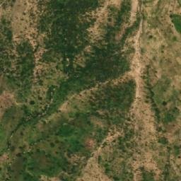Satellite imagery of Roumchi, CM