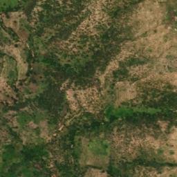 Satellite imagery of Roumchi, CM