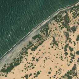 Satellite imagery of Ras Calveyn, SO