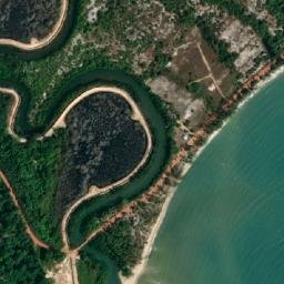 Satellite imagery of Chroŭy Kaôh Ântay, KH