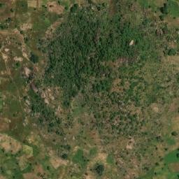 Satellite imagery of Hosséré Larba, CM