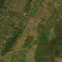 Satellite imagery of Hosséré Tchakahla, CM
