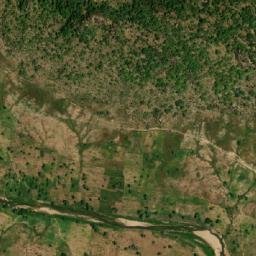 Satellite imagery of Hosséré Hataram, CM