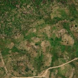 Satellite imagery of Hosséré Hataram, CM