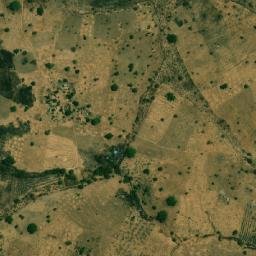 Satellite imagery of Hosséré Moukofi, CM