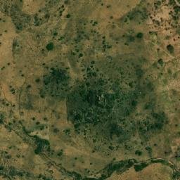 Satellite imagery of Hosséré Moukofi, CM