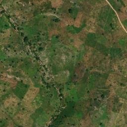 Satellite imagery of Hosséré Madouri, CM