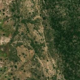 Satellite imagery of Hosséré Moutvar, CM