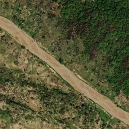 Satellite imagery of Hosséré Foun, CM