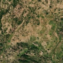 Satellite imagery of Hosséré Titir, CM