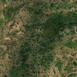 Satellite imagery of Hosséré Papal, CM