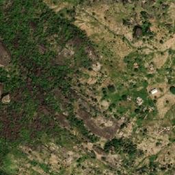 Satellite imagery of Hosséré Mavoulva, CM