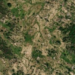 Satellite imagery of Hosséré Mavoulva, CM
