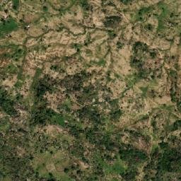 Satellite imagery of Hosséré Koumay, CM