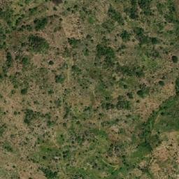Satellite imagery of Hosséré Tsoumoy, CM