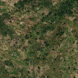 Satellite imagery of Hosséré Tsoumoy, CM