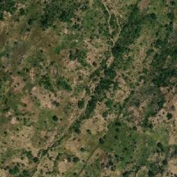 Satellite imagery of Hosséré Tsoumoy, CM