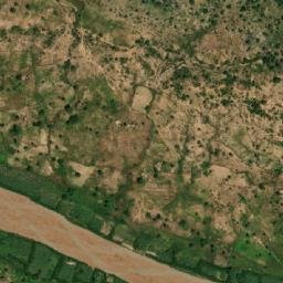 Satellite imagery of Hosséré Ndouzeng, CM