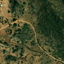 Satellite imagery of Hosséré Tchévi, CM