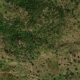 Satellite imagery of Hosséré Djeki, CM