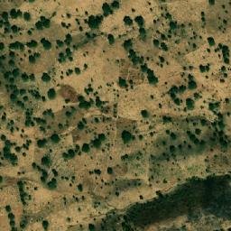 Satellite imagery of Hosséré Diouha, CM