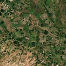 Satellite imagery of Hosséré Narouga, CM