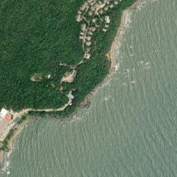 Satellite imagery of Mũi Đền Phạch, VN