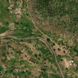 Satellite imagery of Hosséré Douva, CM