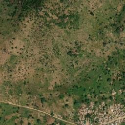Satellite imagery of Hosséré Lelemi, CM