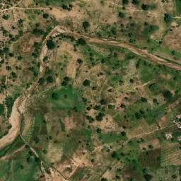 Satellite imagery of Doumazvéri, CM