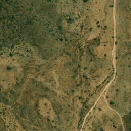 Satellite imagery of Hosséré Makday, CM