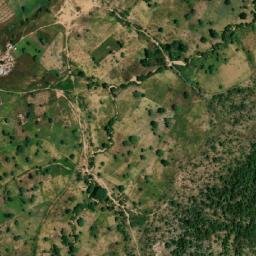 Satellite imagery of Doumazvéri, CM