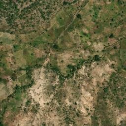Satellite imagery of Doumazvéri, CM