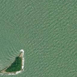 Satellite imagery of Rocher Selle, VN
