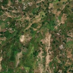 Satellite imagery of Hosséré Douma, CM