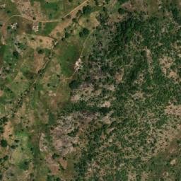 Satellite imagery of Hosséré Douma, CM