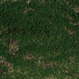 Satellite imagery of Hosséré Tra, CM