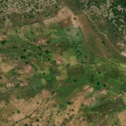 Satellite imagery of Hosséré Tra, CM