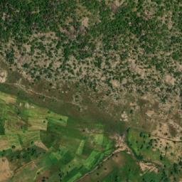 Satellite imagery of Hosséré Tra, CM