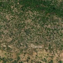 Satellite imagery of Hosséré Tra, CM