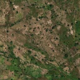 Satellite imagery of Hosséré Tobri, CM