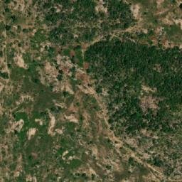 Satellite imagery of Loubaki, CM