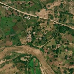 Satellite imagery of Loubaki, CM