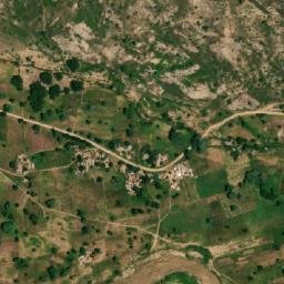Satellite imagery of Loubaki, CM