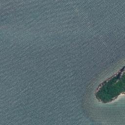 Satellite imagery of Ko Lum Mu Yai, TH