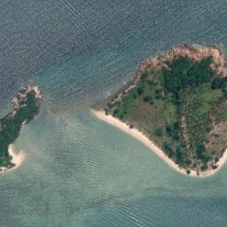 Satellite imagery of Ko Lum Mu Yai, TH